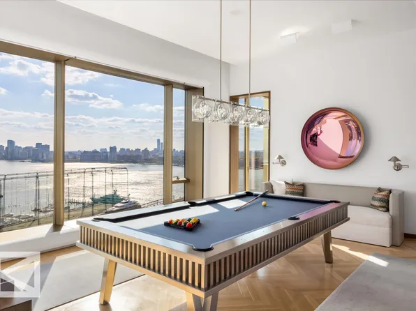 551 West 21st Street image 19 of 31