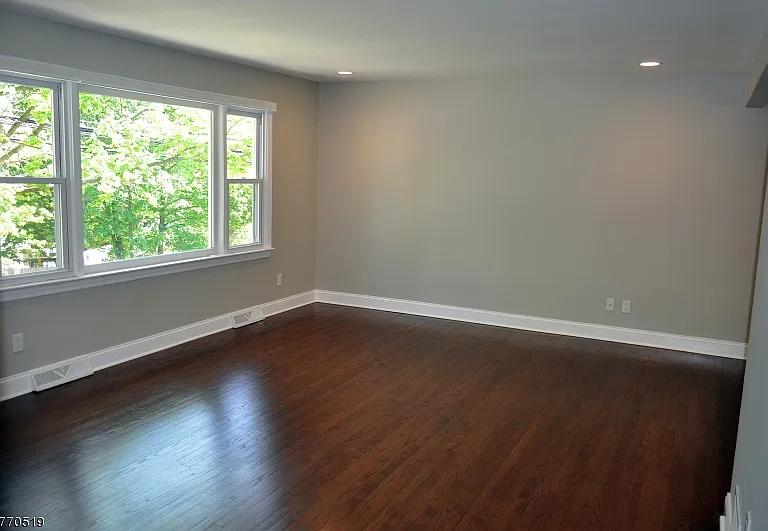 176 Yawpo Ave — Photo 3