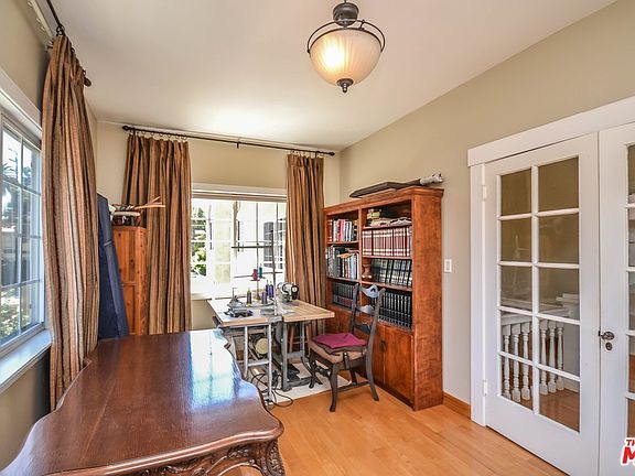 5th image of 4416 Victoria Park Pl
