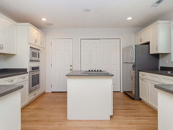 2nd image of 340 Palmer Way
