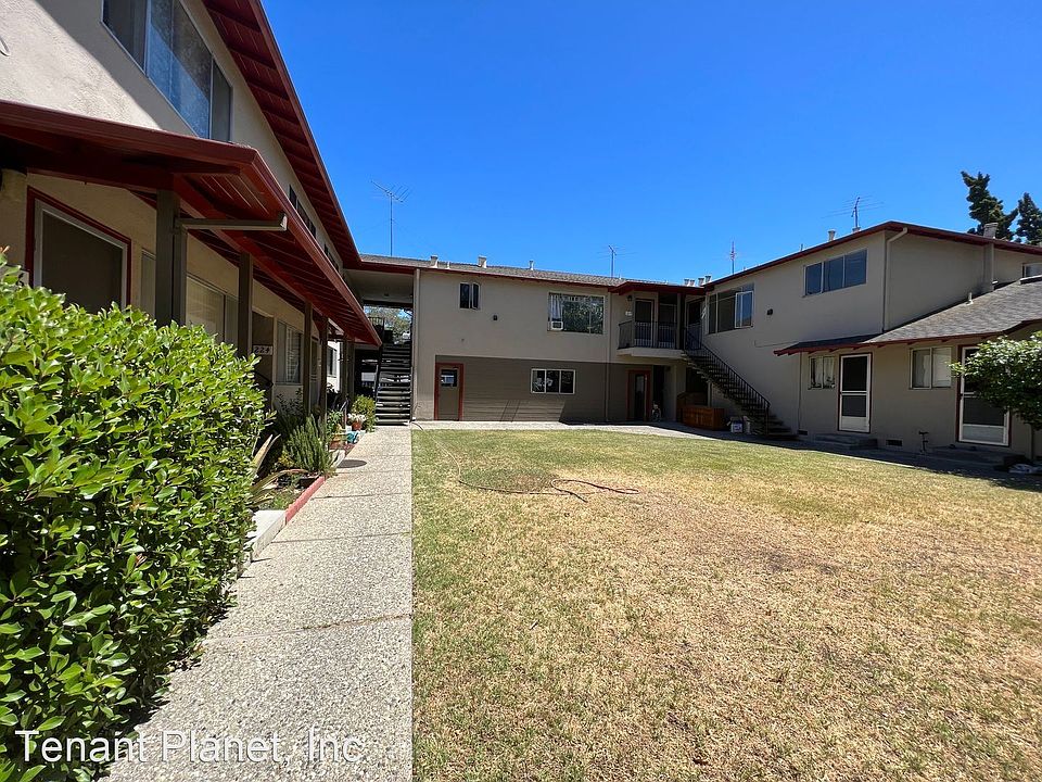 1st image of 224 El Carmelo Ave #11319402