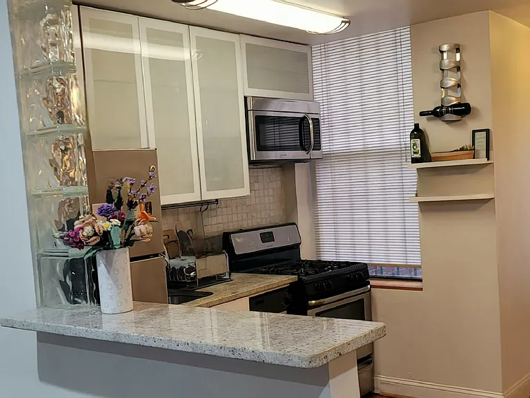 514 M St NW #1 — Photo 2
