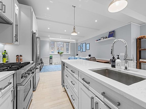 4th image of 321 W 78th St APT 1E