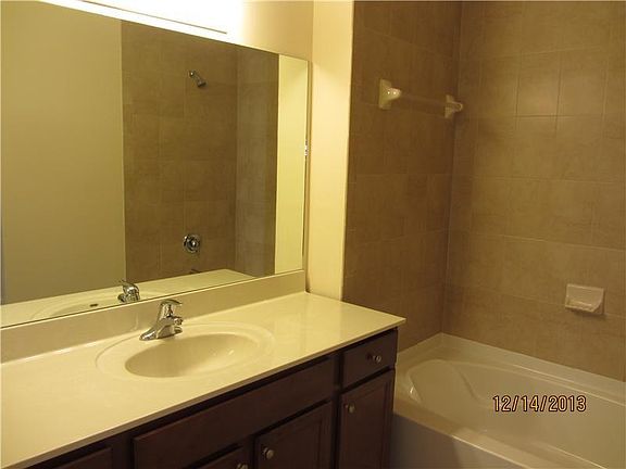 4th image of 8900 NW 97th Ave