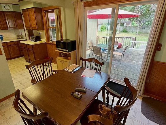 5th image of 2903 N Lake Angelus Rd W