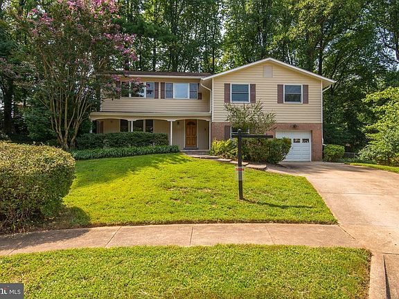 Absolutely Beautiful Curb Appeal!