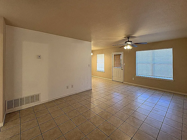 1305 Covey Ln #A — Photo 4