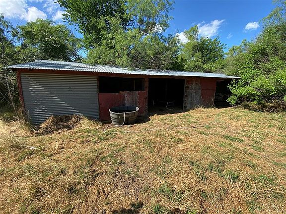 4th image of 1429 Harmony Cir