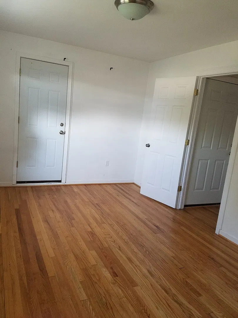 206 N Lafayette — Photo 3