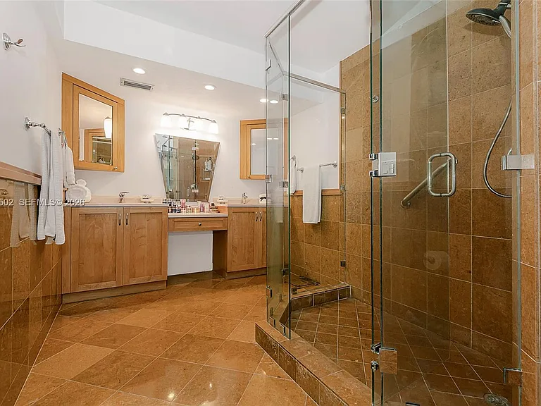 6423 Collins Ave #309 — Photo 22