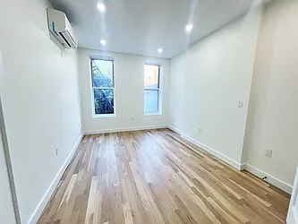 Rented by Manhattan Realty Group