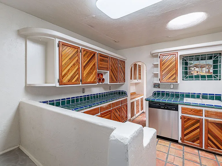 3118 N Santa Rita Ave — Photo 9