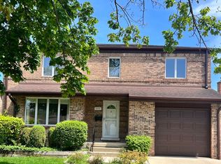 8243 N Osceola Ave, Niles, IL 60714