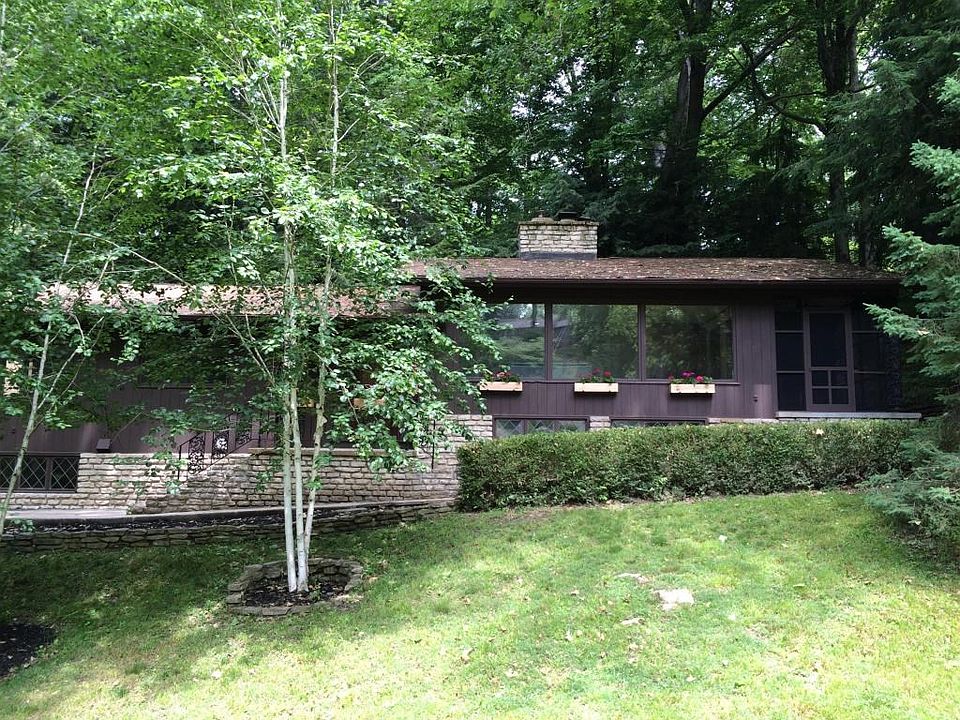 1st image of 1081 Sycamore Dr