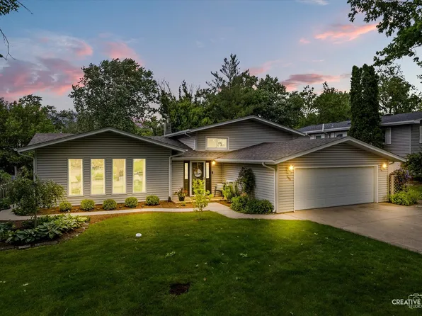 636 South Rd, Lisle, IL 60532