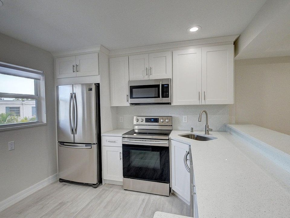 1st image of 398 W Camino Real #2