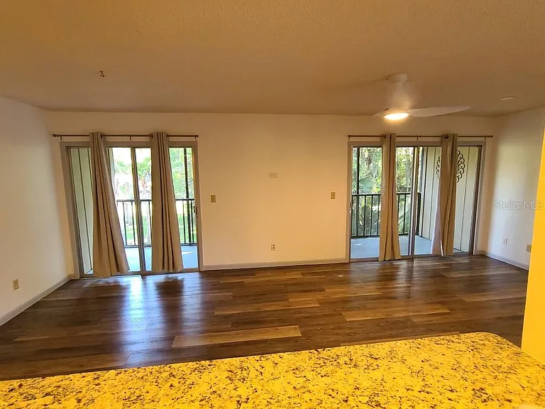 120 Hibiscus Woods Ct #4B — Photo 23