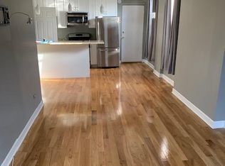 952 W Armitage Ave #3, Chicago, IL 60614