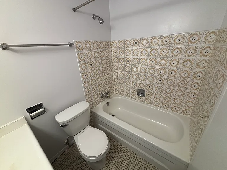 1245 Walkley Rd — Photo 16