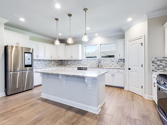 5th image of 219 Finnegan Way