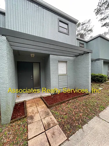 611 SW 75th St #107 Photo 1