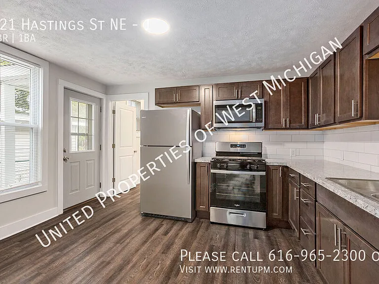 121 Hastings St NE #1 — Photo 1