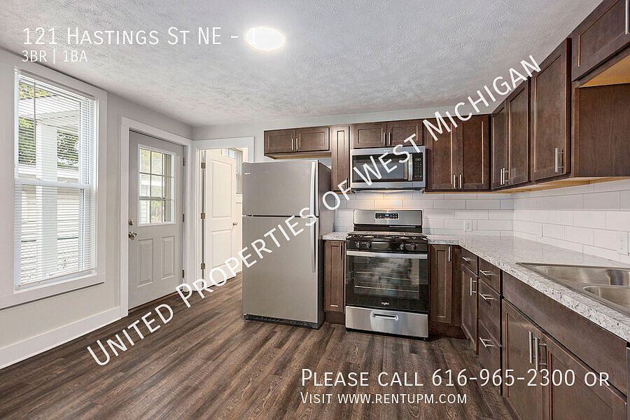 1st image of 121 Hastings St NE Unit 1