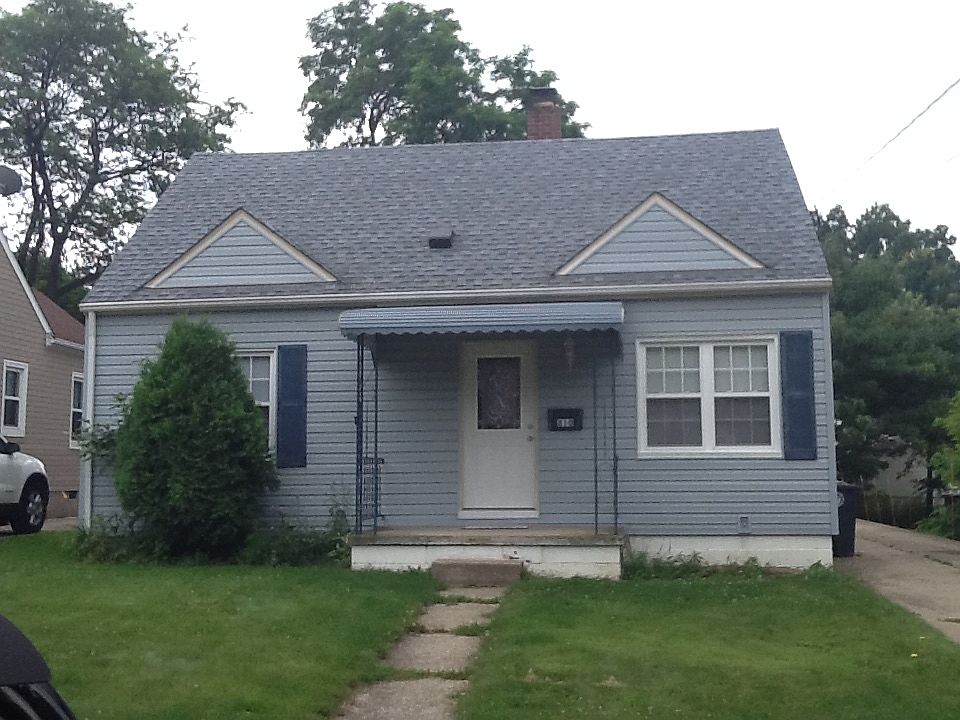 1st image of 810 Davies Ave