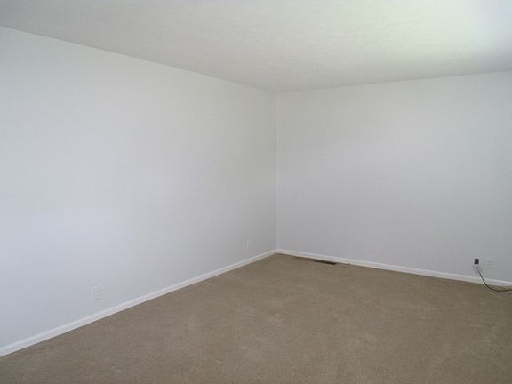 4th image of 209 Virginia Ave