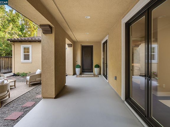 4th image of 7898 Kennard Ln