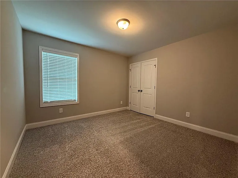 231 Creek Ridge Dr — Photo 13
