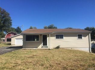 103 Robert Dr, Saint Charles, MO 63304