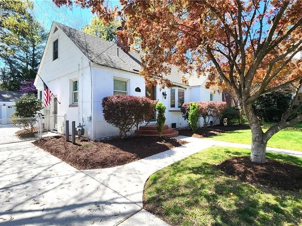 1051 S Lexan Cres, Norfolk, VA 23508