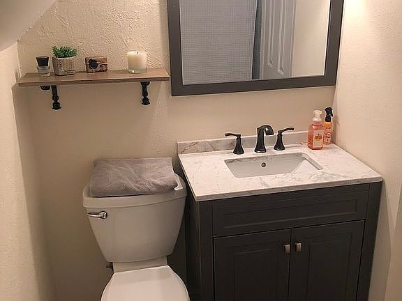 Updated upstairs bathroom