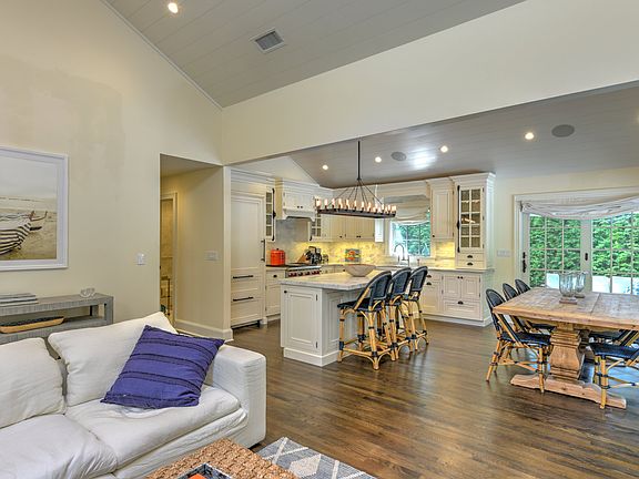 5th image of 25 Hartley Blvd