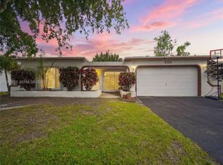 920 NW 92nd Ave, Hollywood, FL 33024
