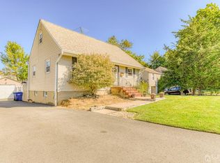 737 Pine St, North Brunswick, NJ 08902