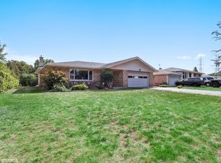 11041 Doogan Ave, Willow Springs, IL 60480