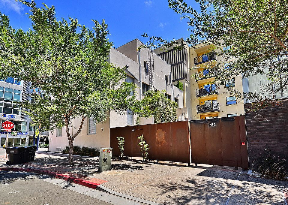 1st image of 985 Island Ave Unit 3