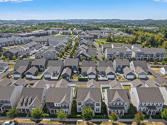 4th image of 711 Withers Park Dr
