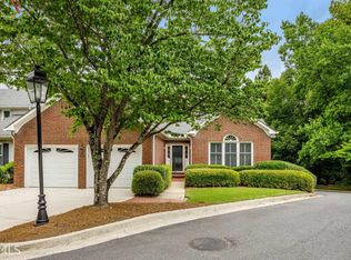 5680 River Oaks Pl NW, Sandy Springs, GA 30327