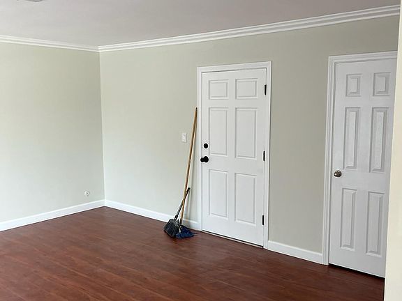 3rd image of 4428 Moorpark Way APT 5
