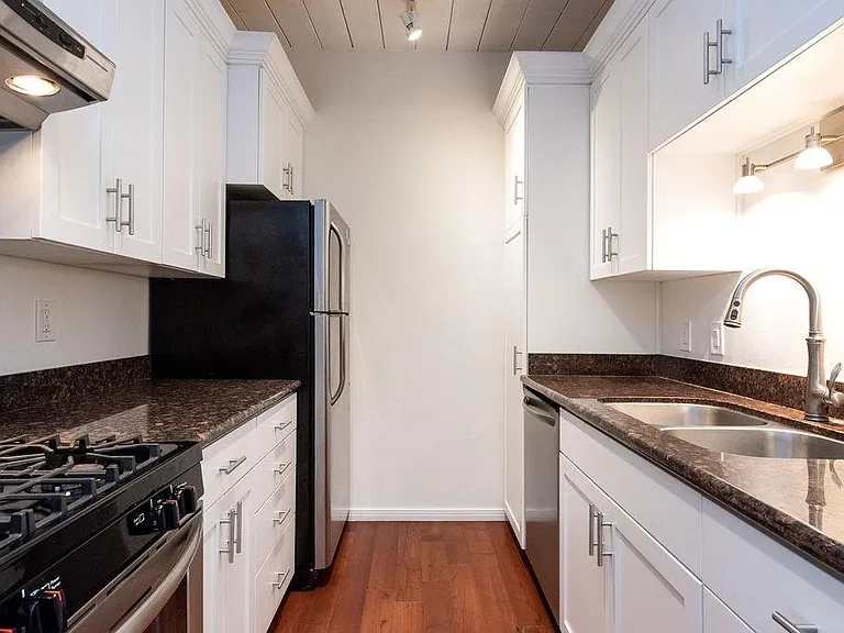 863 Sapphire St #9 — Photo 3