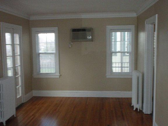 3rd image of 1406 Grand Ave APT 1