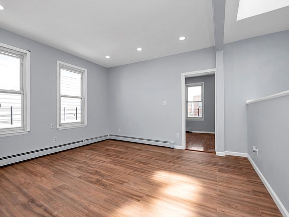 3rd image of 66-18 75th St Floor 2