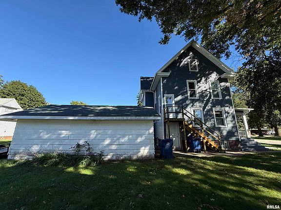 4th image of 204 W Clinton Ave