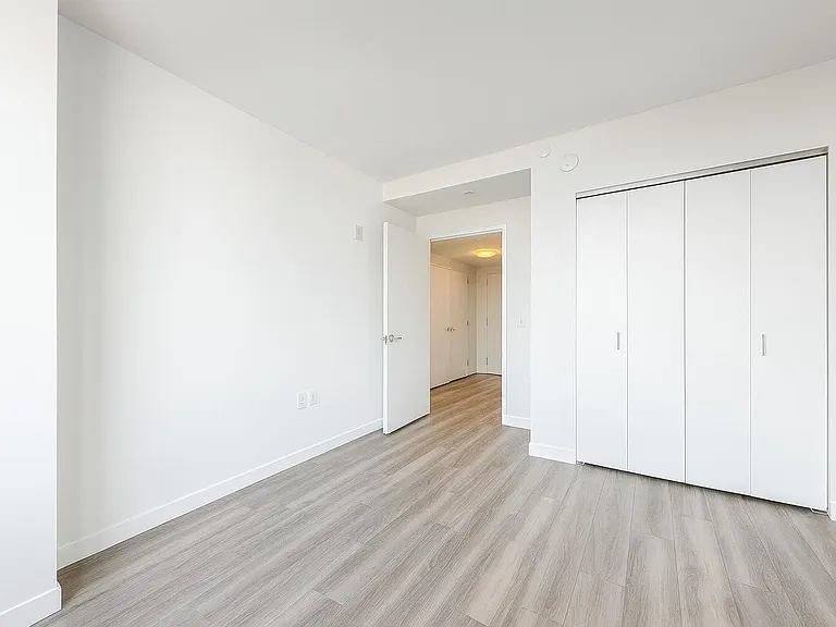 1524 Sheepshead Bay Rd #18L — Photo 4