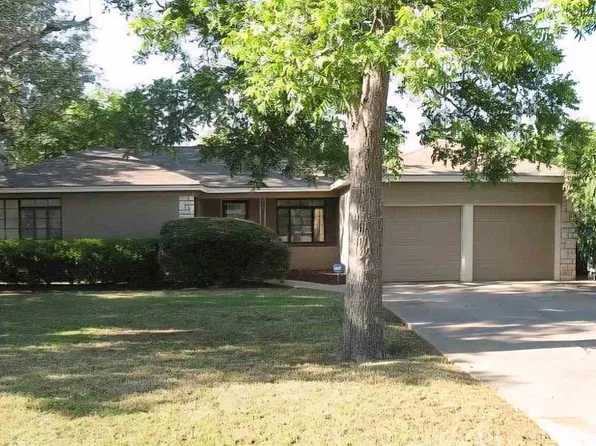 1318 NW Cherry Ave, Lawton, OK 73507