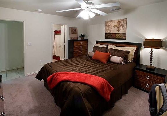 5th image of 1201 N Bangor Ave APT B
