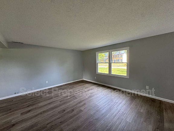 3rd image of 1925 Kendawa Dr